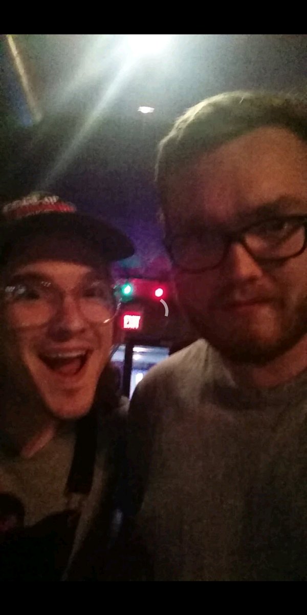 JG_Sample's tweet photo. Happy 2 year anniversary to me meeting @chrisfarren, notorious for being born hot, for the first time https://t.co/r2Z2XTwgGF