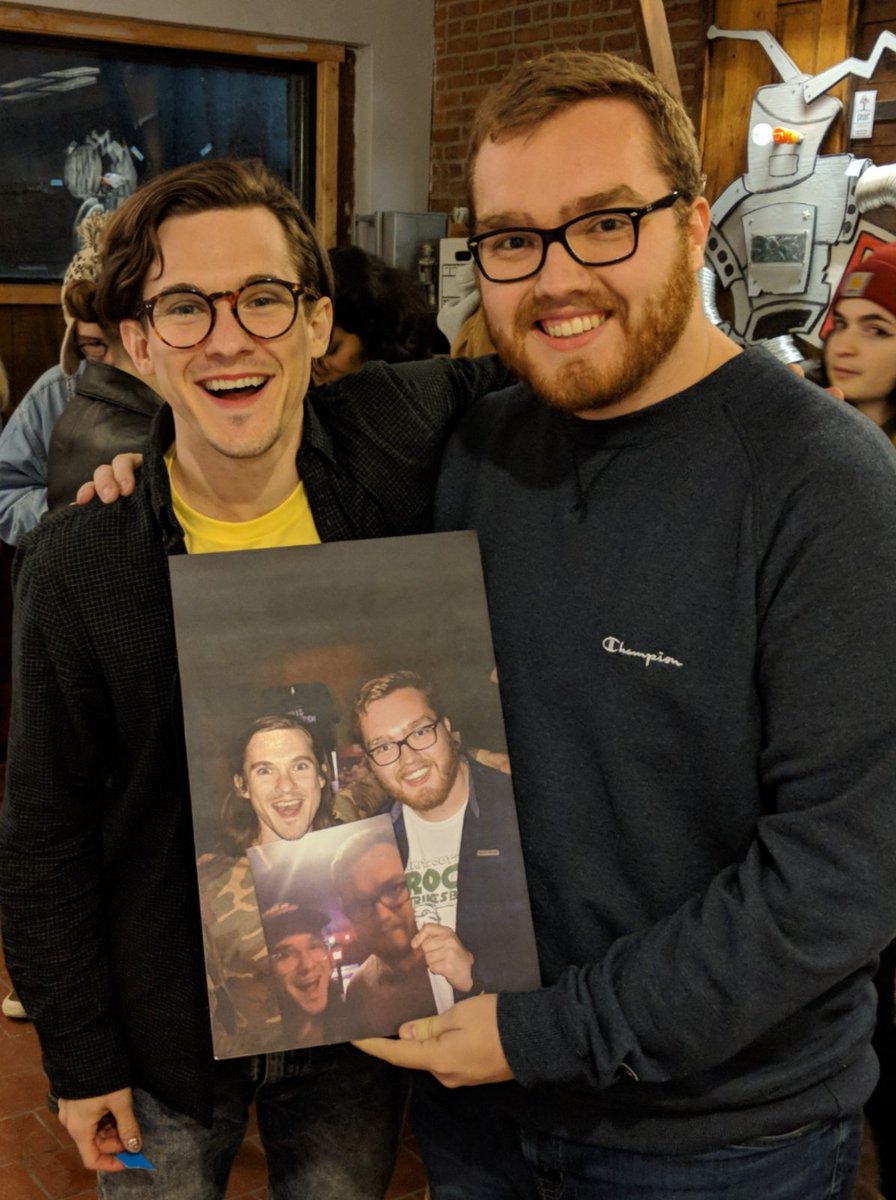 JG_Sample's tweet photo. Happy 2 year anniversary to me meeting @chrisfarren, notorious for being born hot, for the first time https://t.co/r2Z2XTwgGF