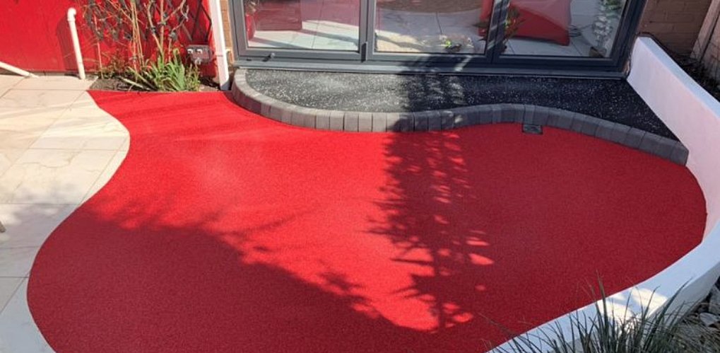 ExternalWorks's tweet photo. Colourful #lightemitting #surfacing for private garden supplied by @addagrip https://t.co/lvfBCmwqQF https://t.co/A3K4s36L28