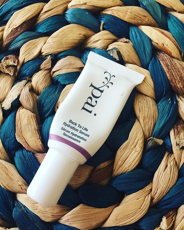 parabenfreeme's tweet photo. Just tried this little mini free sample from my @paiskincare order, it’s a Hydration Serum for dry/dehydrated skin. Absolutely lovely! Perfect for flying ✈️ It’s  @soilassociationbeauty Certified orgsnic. Also #cosmoscertified natural and it’s #vegan too… https://t.co/tPexzu123E https://t.co/Mrsad500gP