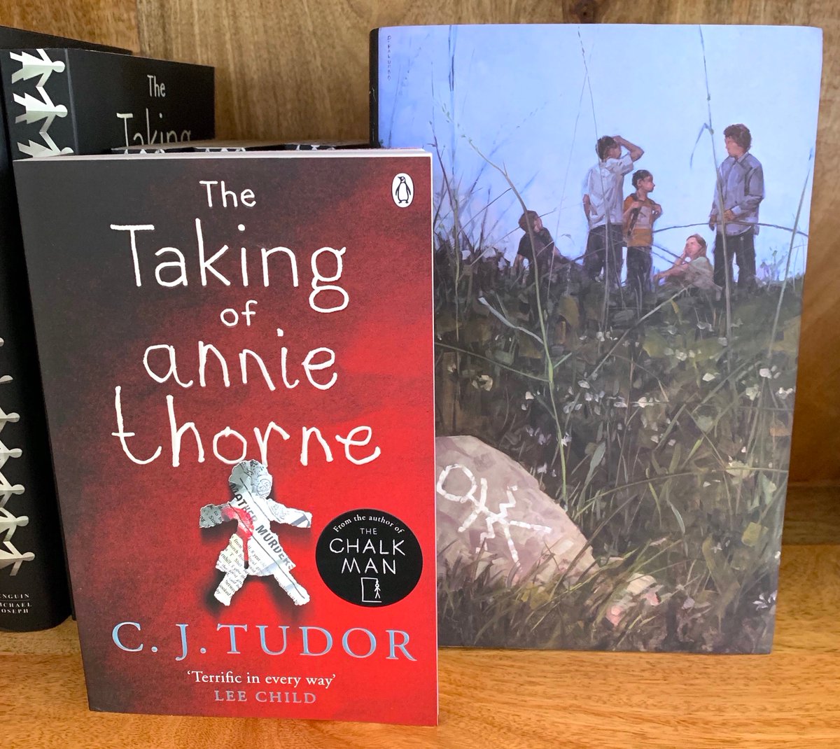 cjtudor's tweet photo. **GIVEAWAY!!** The paperback of #TheTakingofAnnieThorne publishes on Aug 22nd. https://t.co/FMPVmtF7zy 
To celebrate, I'm giving away 5 signed copies PLUS 1 lucky person will receive a signed limited edition of #TheChalkMan. Like and RT to be in with a chance of winning! Yay!! https://t.co/QXa8vZN81D
