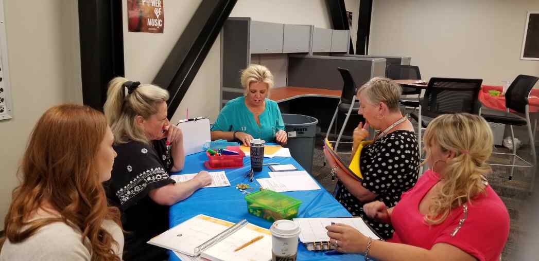 nvanley's tweet photo. Counselors providing tips at Teacher's University ⁦@ECISDCounselors⁩ #teamecisd https://t.co/C4iqpRXcCN