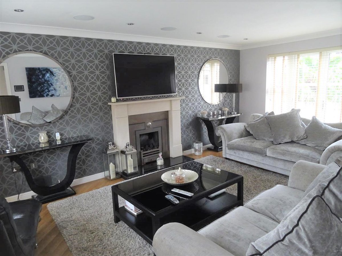 ViewCymru's tweet photo. STUNNING 4 bed executive style house available to let in WHITCHURCH.

Available 12/09/19 for £1550.00 pcm, unfurnished.  See https://t.co/tRyTuNwxXQ for more details and pictures! https://t.co/bFipnw4G4q