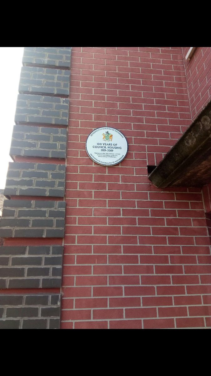 Our #100yearsofcouncilhousing plaque to recognise the very first Council house built in Rotherham has been installed. Doesn’t it look great. @RMBCPress @HousingRMBC @insidehousing