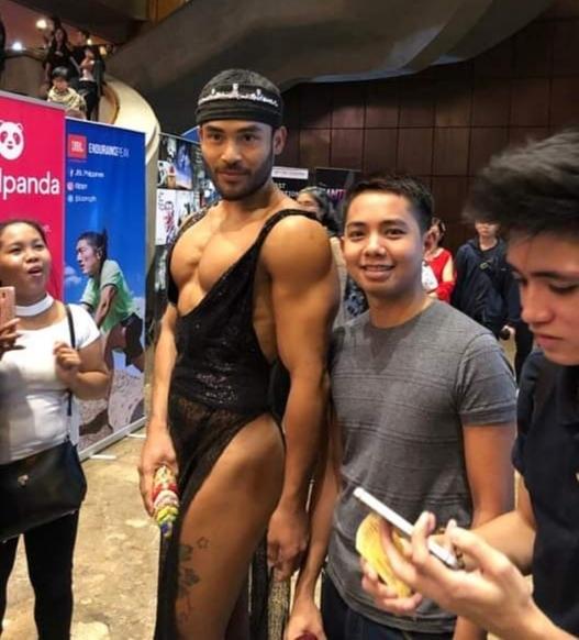 KiddoMendoza's tweet photo. With Simon Lorescaβ€οΈ Cinemalaya 2019 #fBois https://t.co/Y9TkSIAPAH