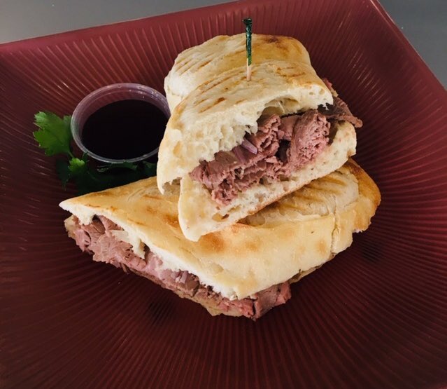 PetesNS's tweet photo. Our #lunchpick of the week is our housemade Beef Dip! Find it at our lunch line for only $5! #lunch #tasty #bedfordns #halifax #special @SunnysideMall @SpringGardenRd https://t.co/nQJyr8zooB