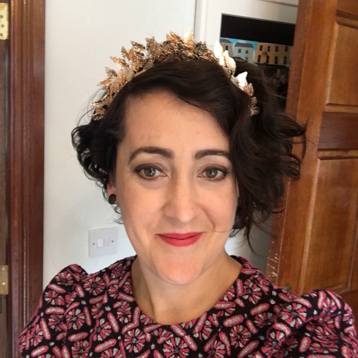 The gold leaf #crown is back in stock guys 🤗 Don't forget you can call to my home or meet me in Carlow town, have it posted to you or visit one of my pop ups. Speaking of pop ups tomorrow I'll be in Portlaoise &amp; Sat in Carlow Shopping Centre
laineystyle.com/products/gold-…