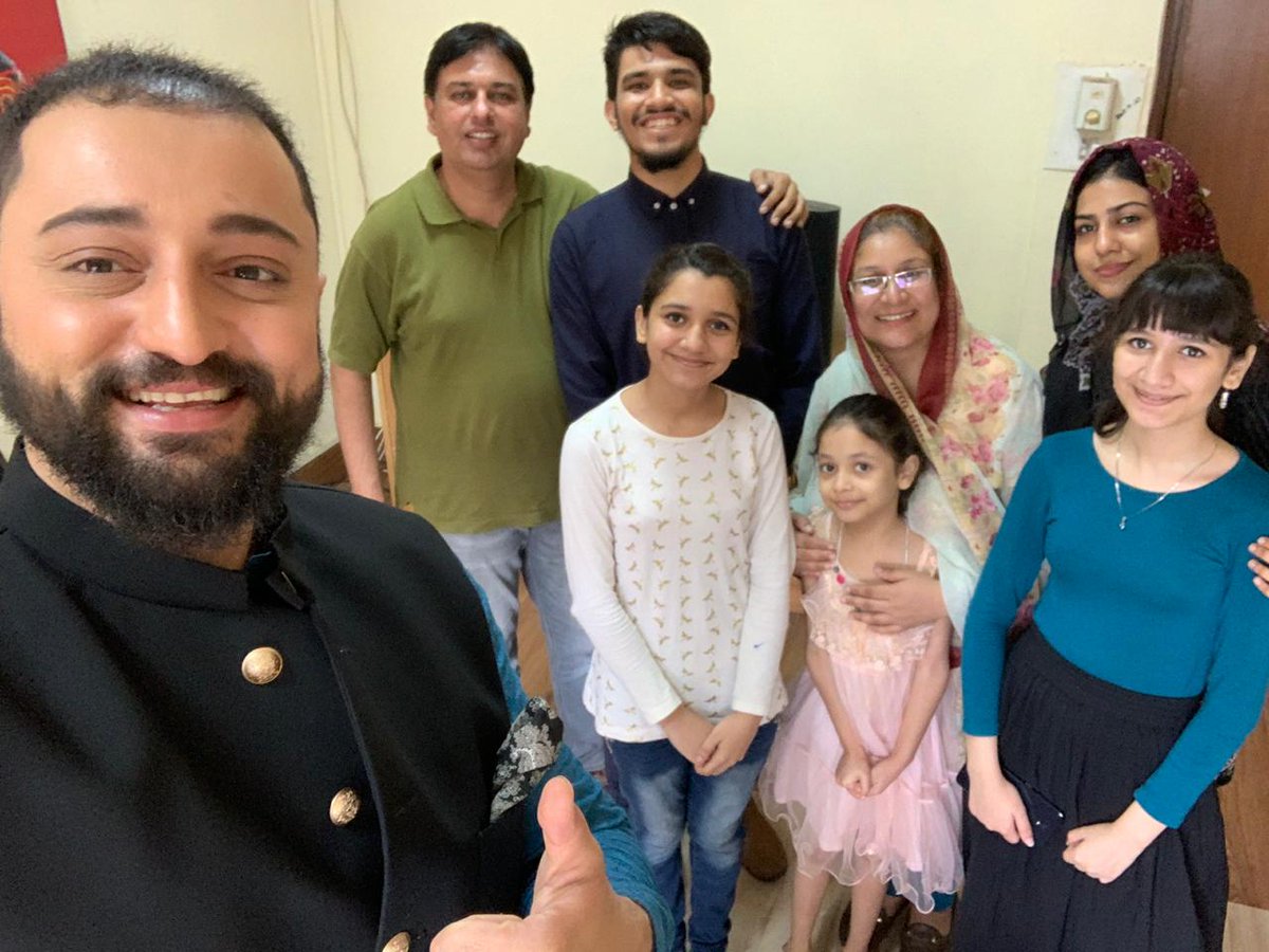 SabeenNaz11's tweet photo. Our #Cybread team is joining hands with #Jumpstart to #LIFTPakistan https://t.co/9zKI5C4ntw