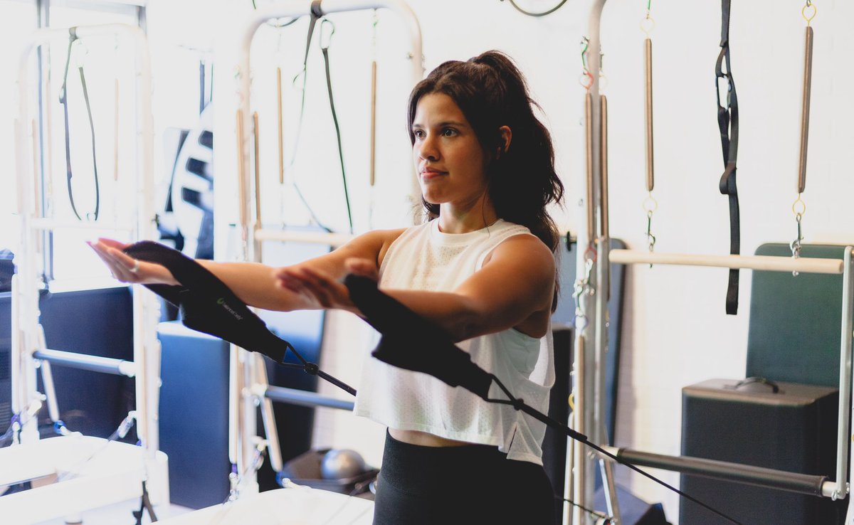 We serve you pilates, you provide the side-eye 😒. #PilatesIsHard
📸 by <a href="/myeshaevon/">myesha evon</a>