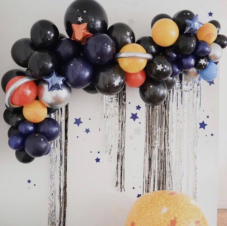BalloonWali's tweet photo. These beautiful balloon garlands are the perfect way to add some colour to your venues walls to fit in with your party theme! Amazing space theme 🤩🛸 #balloonwali #ballondecor #westmidlands #space #party #fun #galactic https://t.co/MtfbpxbchT