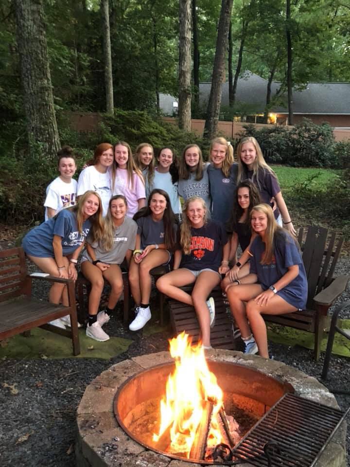 Meet the newest Varsity Eagles! See y’all on Monday at Hillcrest for our first scrimmage! 🏐💛💙