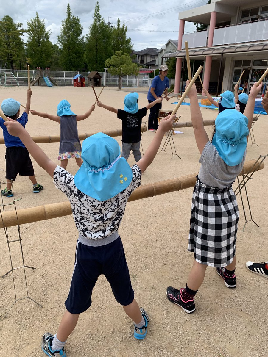 認定こども園 三田さち幼稚園 明日は夏祭り 年長さんは竹太鼓を披露します 盆踊りの練習も頑張っています 楽しい夏祭りになりますように 卒園生さんお待ちしてます 三田さち幼稚園 夏祭り 竹太鼓 ドラえもん音頭 盆踊り ヨーヨー スーパーボール