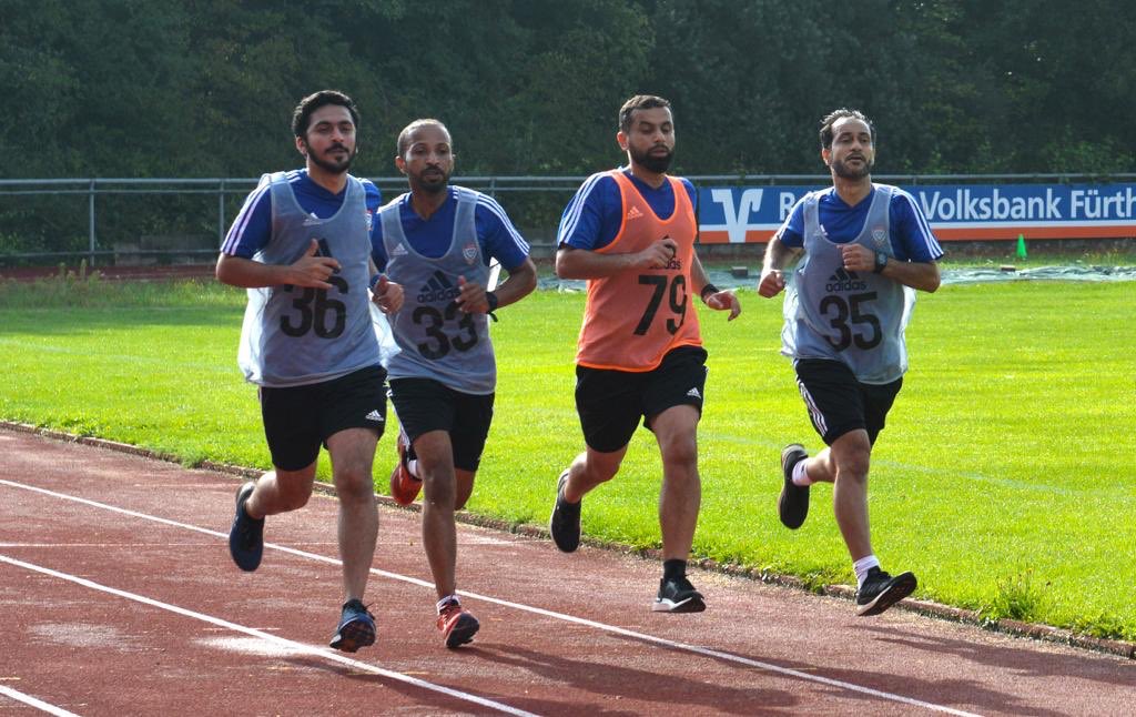 uaefa_ae's tweet photo. البعثة تعود إلى البلاد غداً
قضاة الملاعب يختتمون معسكرهم الخارجي بأداء اختبارات اللياقة البدنية
الكثيري : مستمرون في تنفيذ برامجنا بهدف تطوير حكامنا 
ورشة عمل لممثلي الإعلام ومحللي التحكيم 
 التفاصيل : 
https://t.co/W5cW5SNt1e
.
@UAEReferees https://t.co/68C82ykUfR