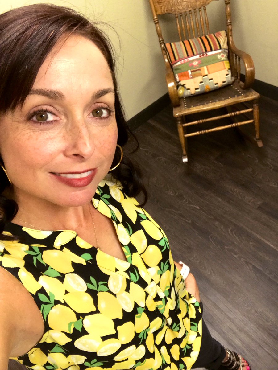 JeniML93's tweet photo. #ootd #ootdStyle #ootdfashion @MichaelKors #wedges #heels #shoes @BCBGMAXAZRIA #blouse #jeepgirl #jeeppic #workpic #fashion #style https://t.co/lGl38zHVTh