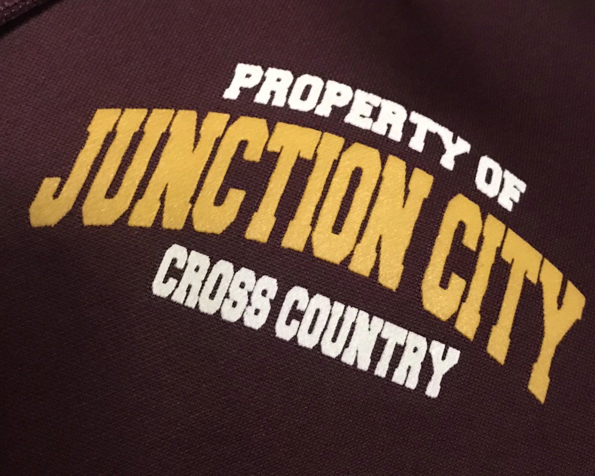 ScandiaRun's tweet photo. Free showers for Scandia runners on race day at Junction City High School from 8am-10am. Bring your own shampoo and towels!

1135 W 6th Ave, Junction City, OR 97448 https://t.co/QF5KHGNSac