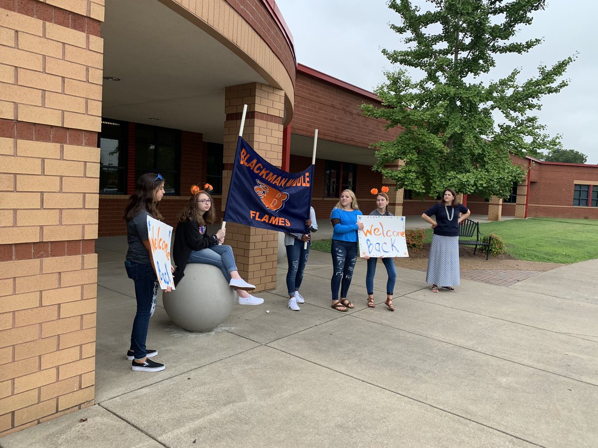 MrsMosesELAB's tweet photo. Happy best day of the year! It’s the first day of school at BMS! #WeAreBlackman #HeatinUp @Doctor_ACM @BlackmanMiddle https://t.co/aW4oNBeM25