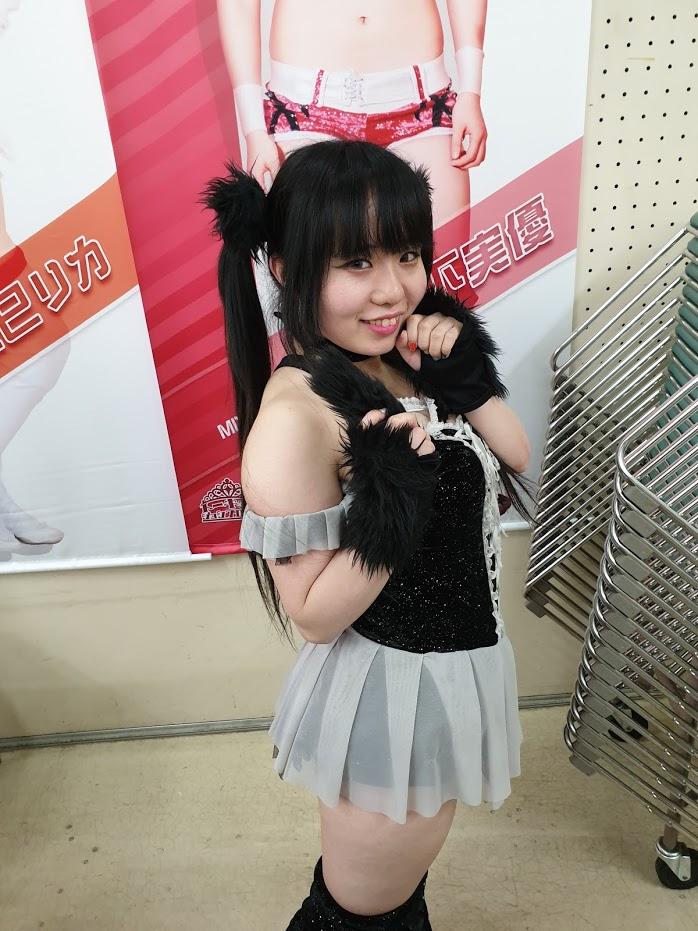 EBcsHA_XUAAXfDM?format=jpg&name=orig