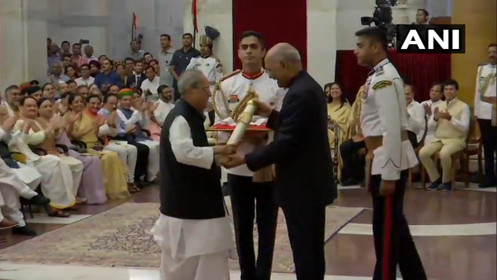 EBcsI9cWsAAehtA?format=jpg&name=medium