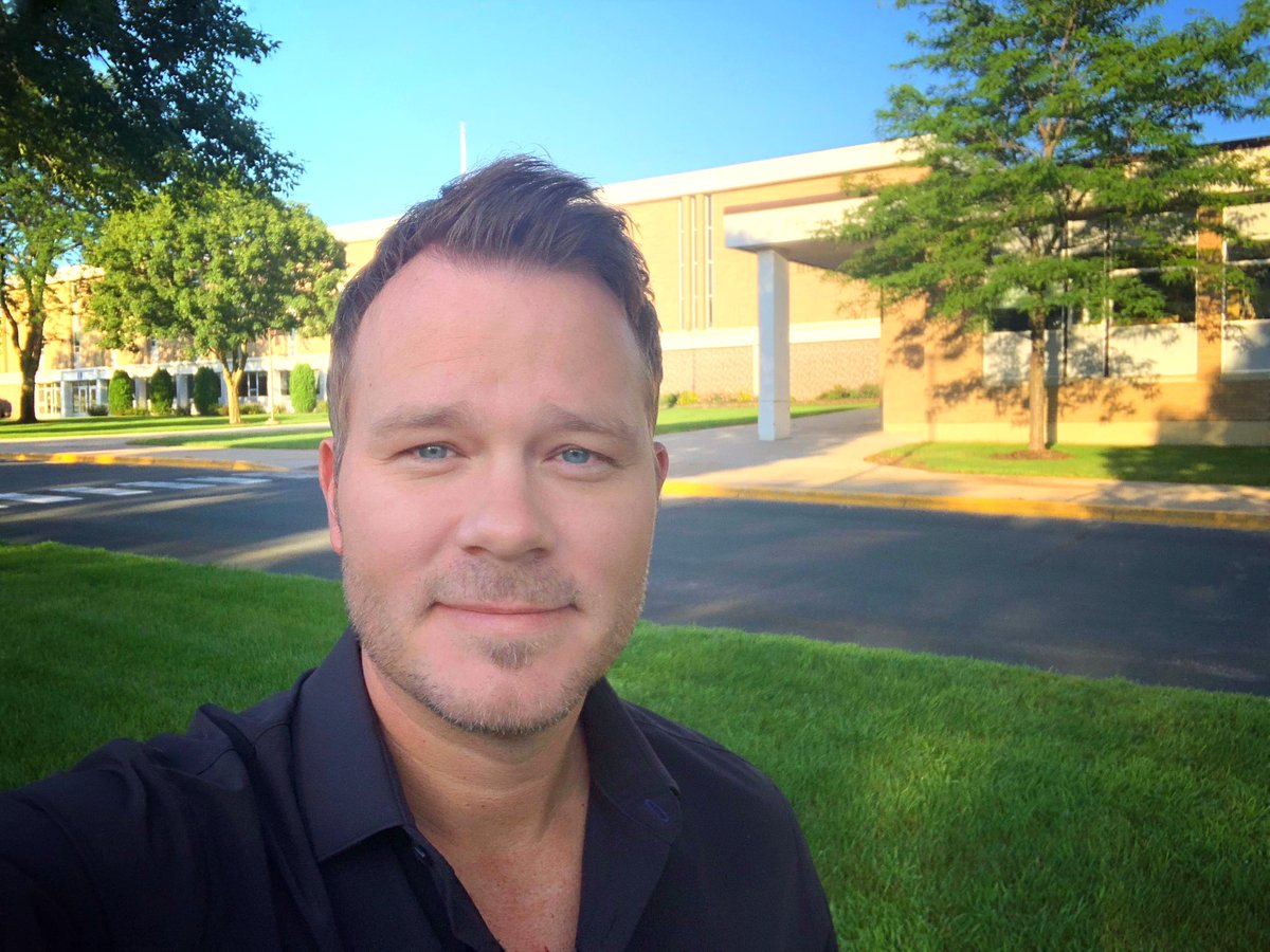 design2research's tweet photo. I’ve had the awesome privilege of giving talks around the 🌏 but...

Being invited to give a keynote to educators at the school where my two kids attend + share our @Flipgrid story is truly an honor 💚

Thank you! #ProudDad https://t.co/OzkEj0vMFE