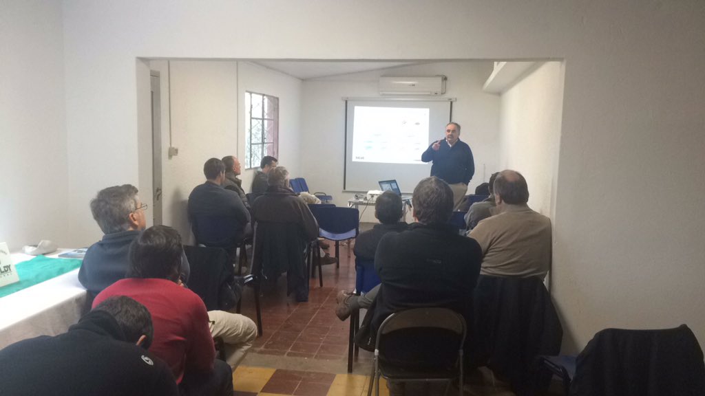 DRobertoblanco's tweet photo. Comenzamos las jornadas de charlas sobre #TaninosenLecheria #Claldy #Young #MasQueso @Claldy2
@BiotechUruguay https://t.co/OiBMHhGNIR