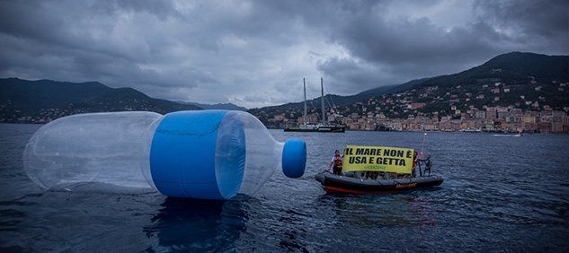 radiokisskiss's tweet photo. Segnalare un rifiuto non è mai stato così semplice grazie a @Greenpeace e all'iniziativa #PlasticRadar 😍
Ecco come fare 👉 https://t.co/Pi73iWGdbm https://t.co/WUccUparnv