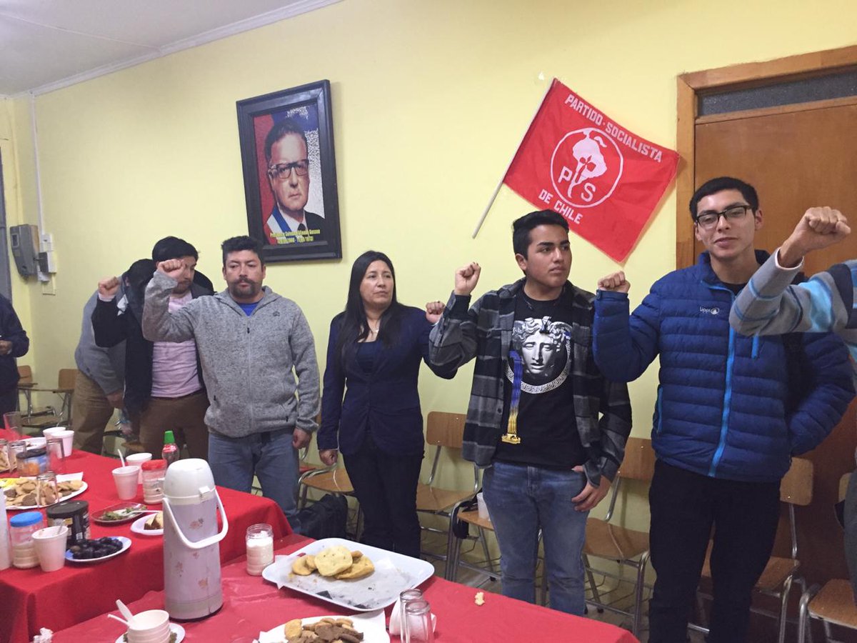 JSVallenar's tweet photo. Con presencia de nuestro cro Diputado Santana, CORE Juan Horacio, dirigentes PS y JS,militantes de base, se llevaron a cabo los "Diálogos Fraternos Socialistas"  jornada enriquecedora en que conversamos sobre los problemas partidarios y posibles soluciones #Atacama #Vallenar https://t.co/IaEK2R7QsR