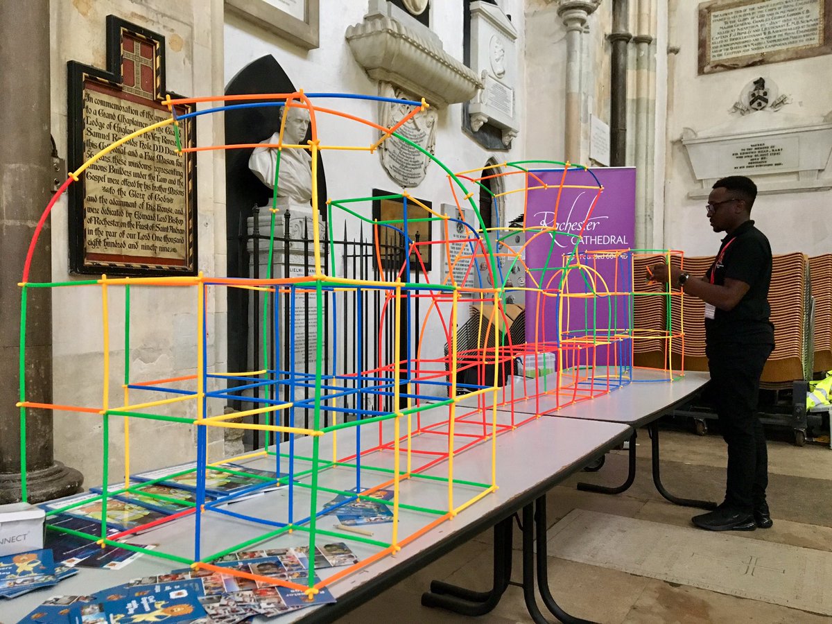 So much going on @RochesterCathed with @kentblind Tactile Detectives, Adventure Golf in the nave and bridge building with @RochesterBridge #FamilyArts