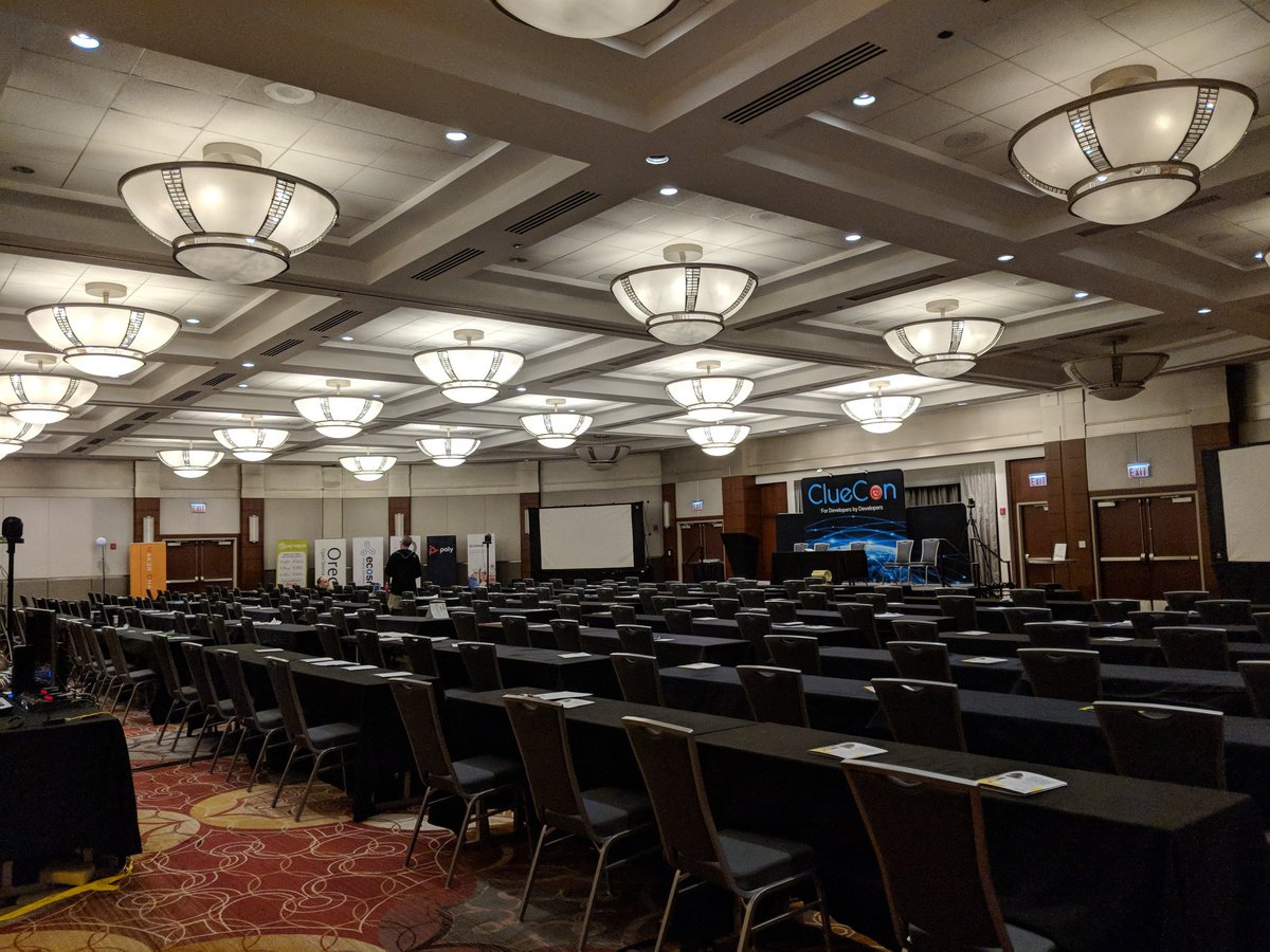 CuCuCoder's tweet image. #ClueCon15 day 3. Before the magic starts for the day!