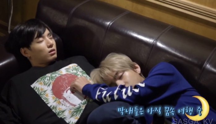 taewonx08's tweet photo. La saga continúa #vkook #TaekookWeek2019 💜😍 Sleepy Taekook😴 https://t.co/WpWPJSZU05