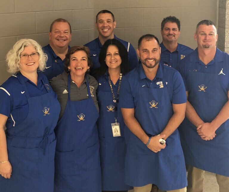 CRHSPirates's tweet photo. CRHS Leadership Team ⚓️ One Crew. One Ship. One Voyage. #PirateSuccess https://t.co/y7plgcnkPu