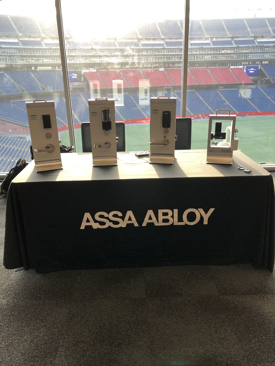 jjcthree's tweet photo. Supporting our good OEM partner LenelS2 at the Envision event in Boston!
@ASSAABLOYDSSUS @LenelS2 https://t.co/FlnertI5P2