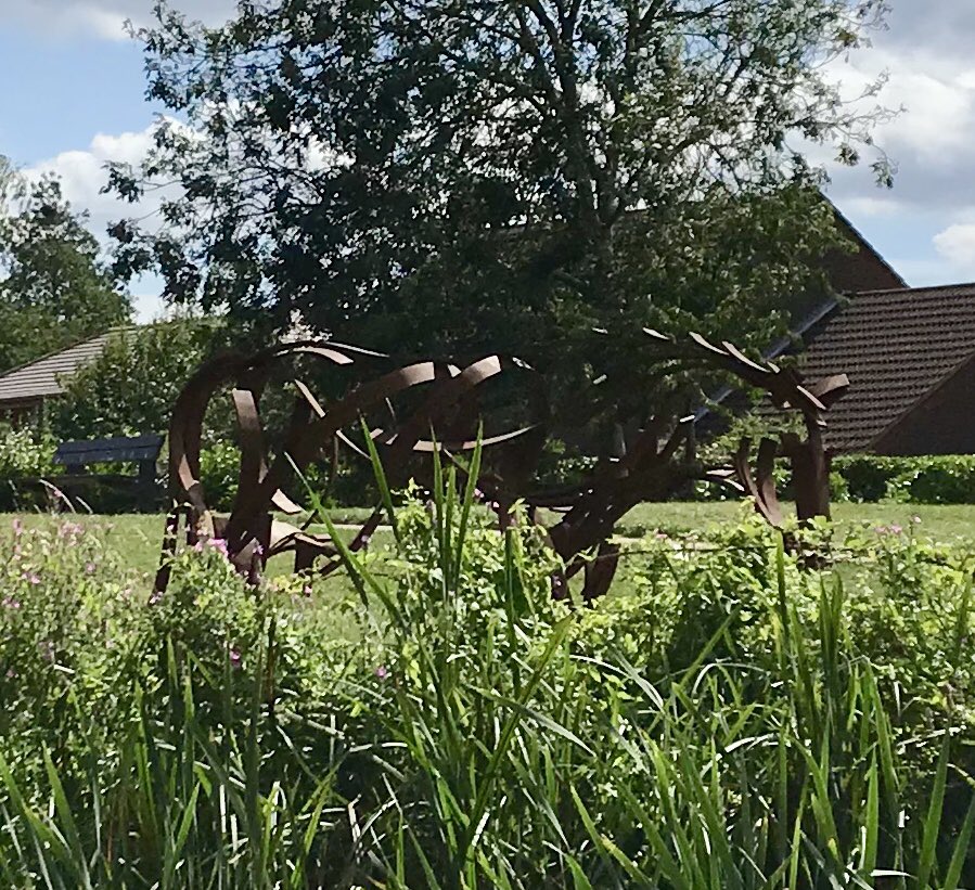 nbNeverEnough's tweet photo. Managed to catch a glimpse of Andrew Kay’s Shire Horse Sculpture by the canal in Milton Keynes. Fabulous #andrewkay #shirehorse @CRTBoating https://t.co/McRt1NDikU