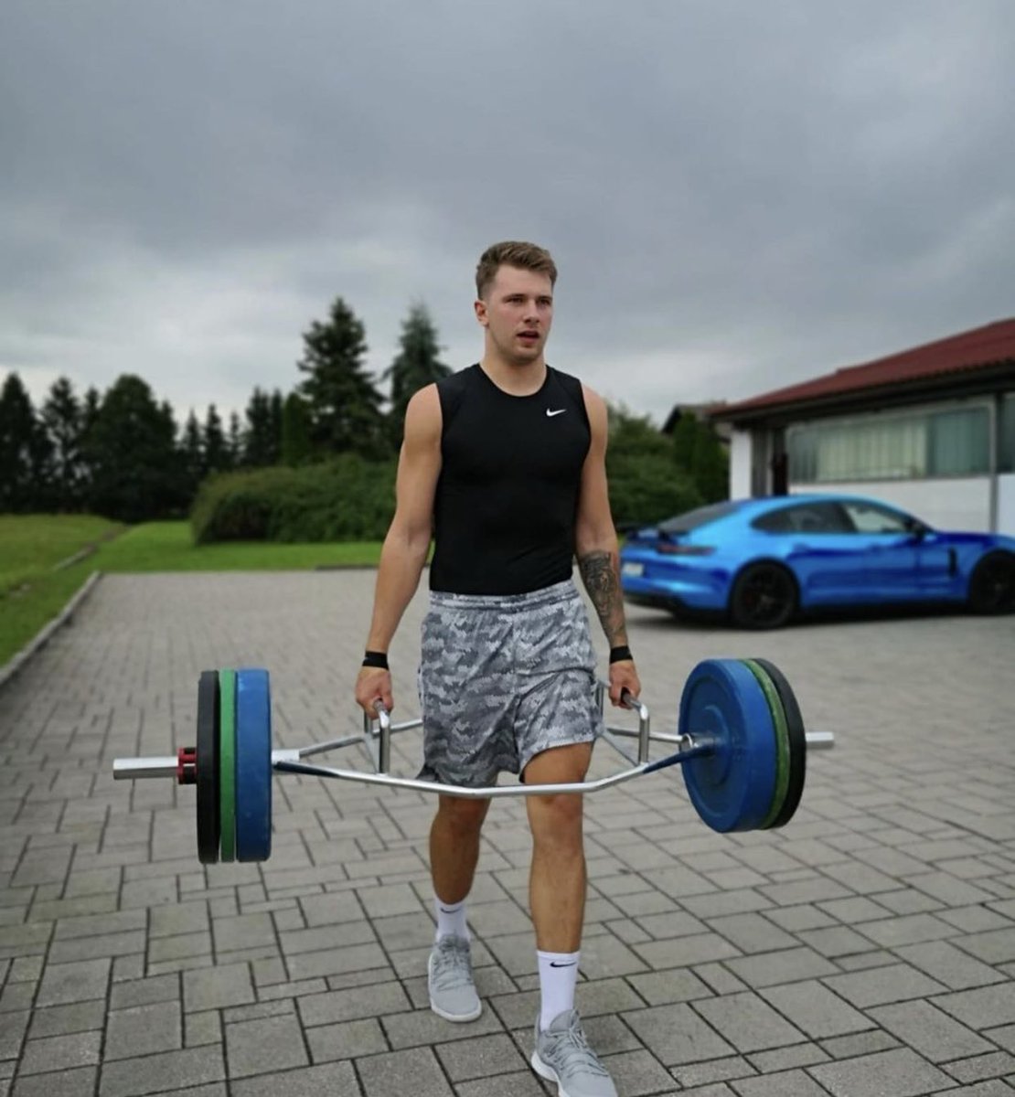 All_Things_Mavs's tweet photo. Who is this, and what has he done with Luka Doncic?

#MFFL https://t.co/zPHmy7L7x4