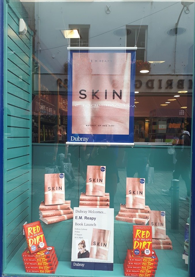 mcmonaglewriter's tweet photo. Happy Publication Day to that wonderful champion of new writing and all-round decent skin, Elizabeth Reapy... @HoZ_Books @DubrayBooks    #SKIN https://t.co/e0pDMQHEvN