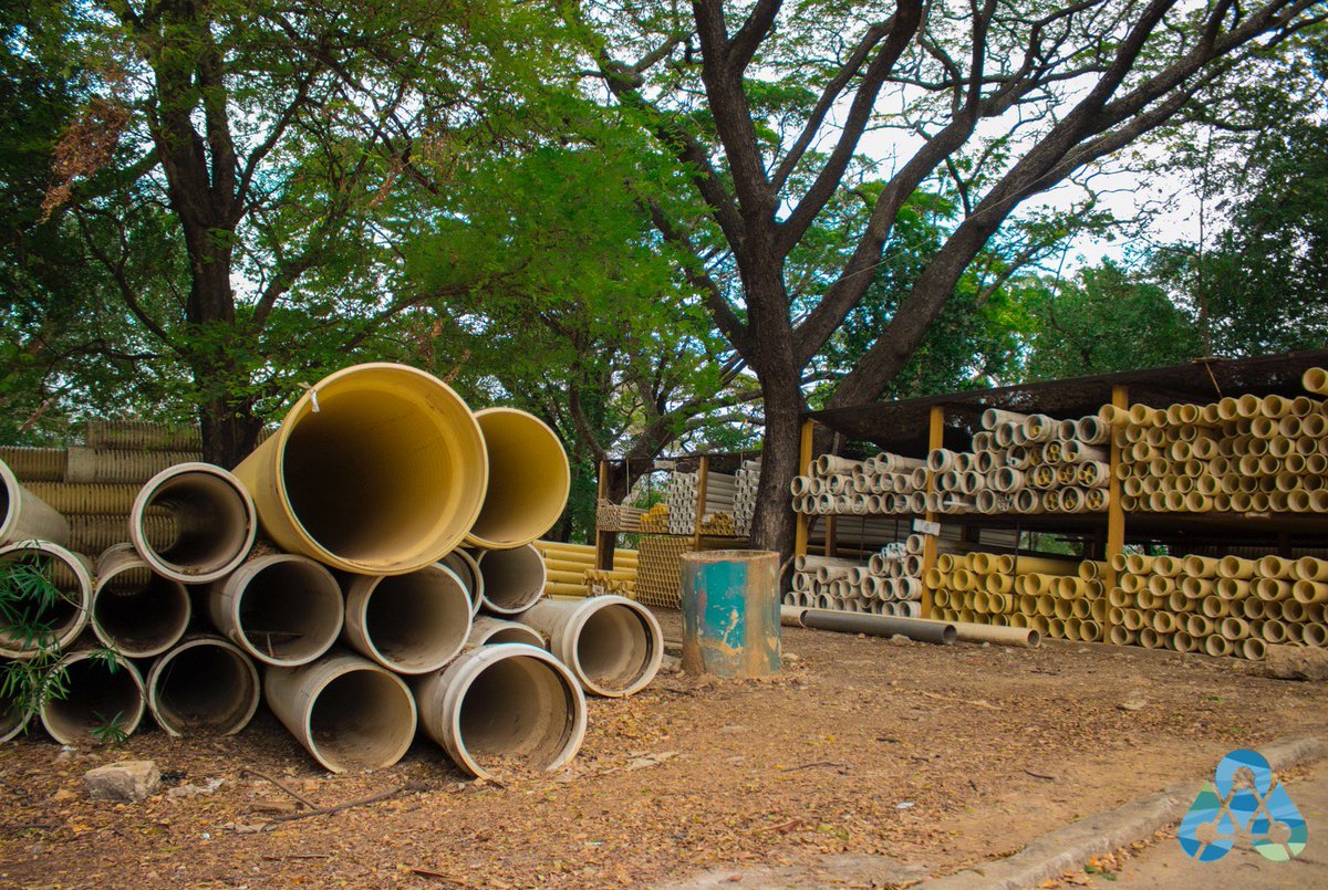 AcueductoCVP's tweet photo. Ecopetrol contrató el estudio de ingeniería denominado Desarrollo de la ingeniería básica hasta nivel de detalle para el proyecto acueducto metropolitano de los municipios de Cúcuta, Los Patios y Villa del Rosario, finalizaNdo en septiembre de 2015. #elaguaesunderecho  #agua 🌱💧 https://t.co/g4srvye0WF