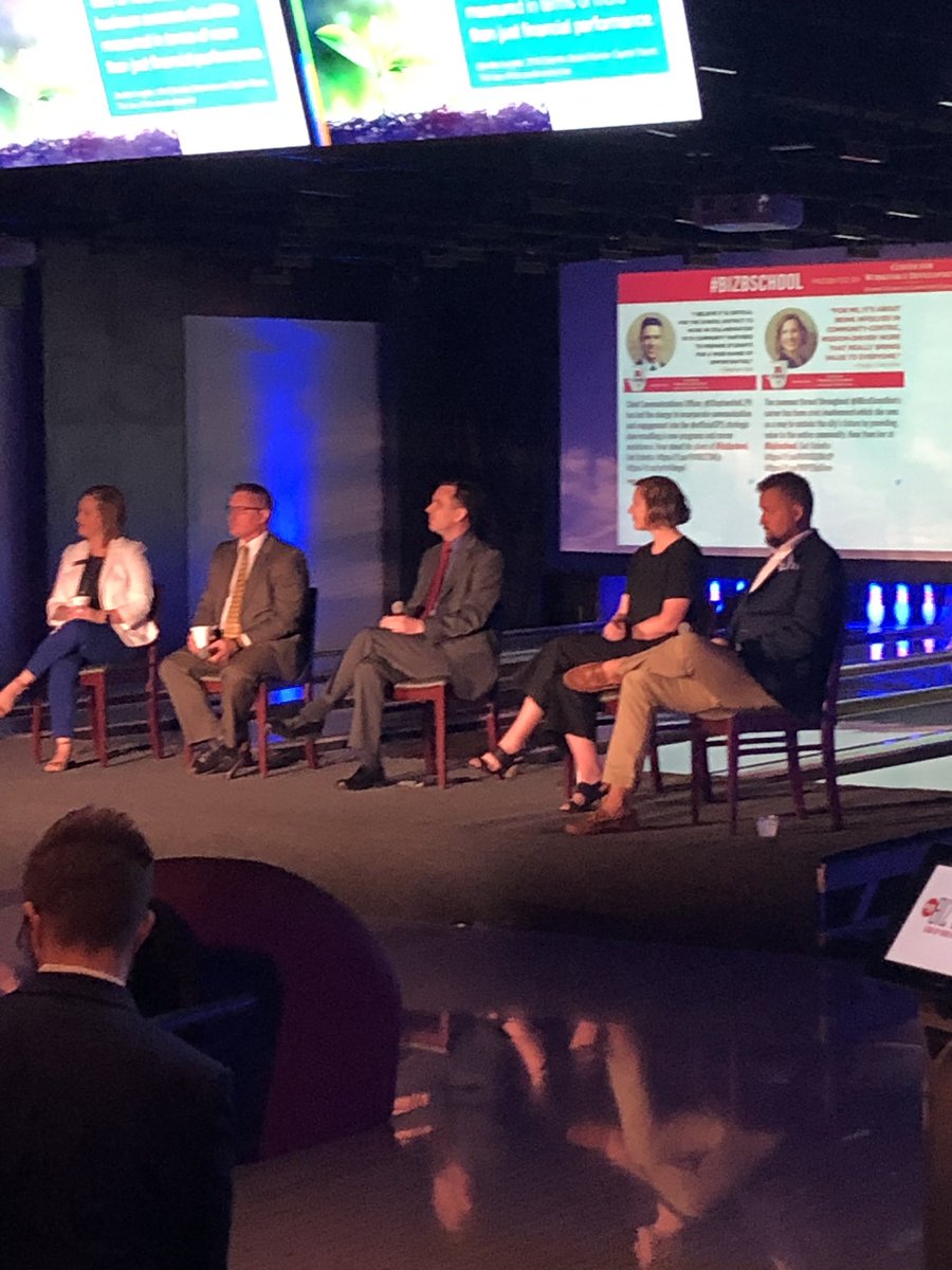 travis_liles's tweet photo. Only thing hotter than the takes at #BizBSchool by this awesome panel is @PadenWilcox 🔥pocket square!  Thank you @Biz417 for recognizing these passionate impactful leaders! https://t.co/URraSJ3GEL