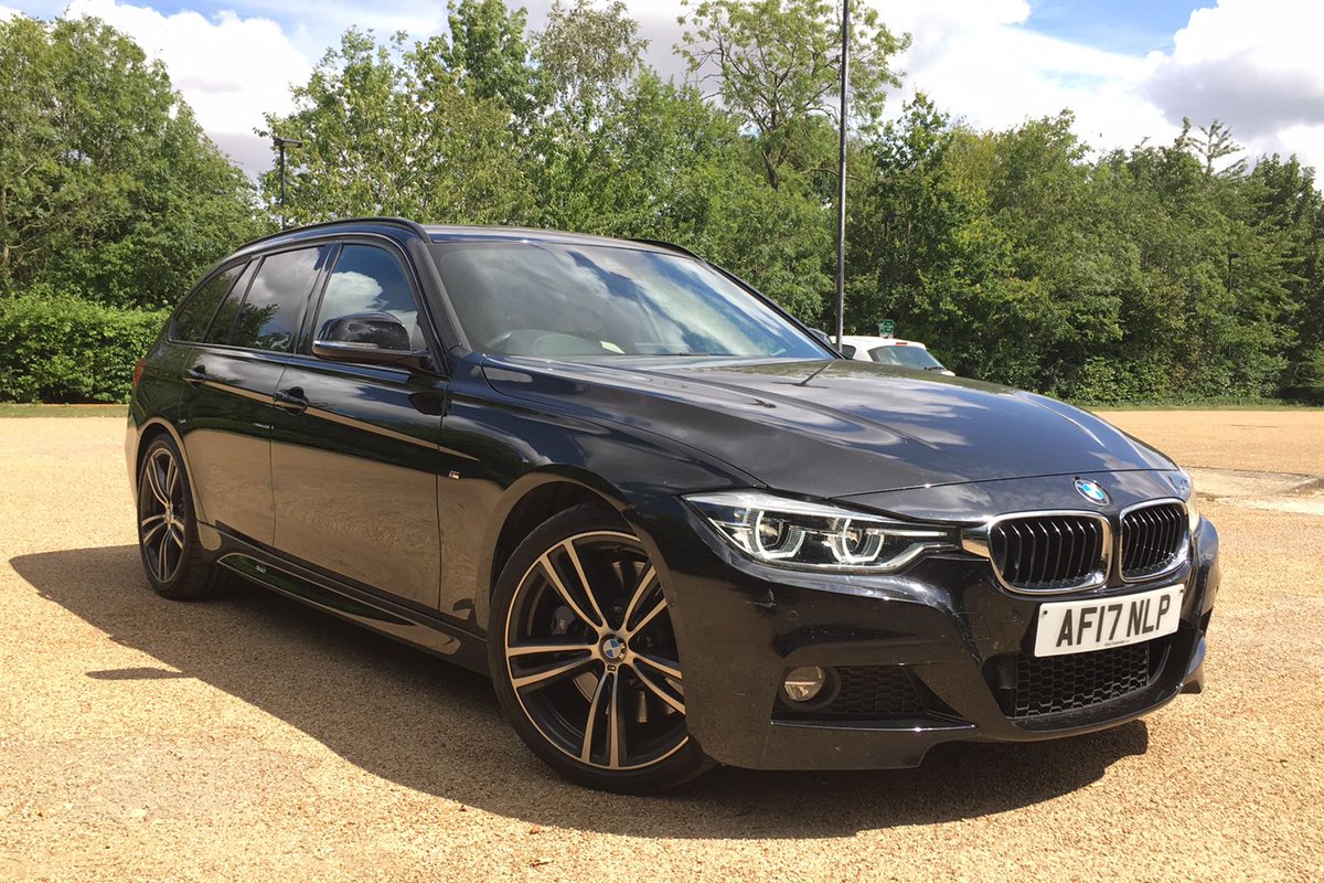MotorcleanLtd's tweet photo. A nice sunny day out there, and the @MotorcleanLtd teams are enjoying themselves!

Nice work done at @BaronsBMWUK at #Cambridge https://t.co/133NWrZ1nb