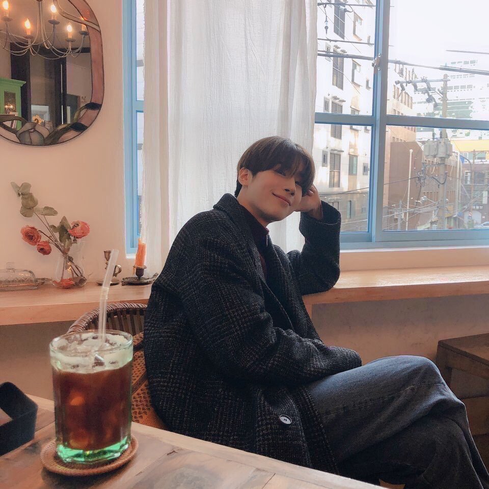 kk_yg_jyp's tweet photo. 🌹한승우 - 조승연
🌹00line

🌹歩く🔞と豚肉炒めを愛してやまないヲタクです。
🌹からみましょう〜

追記)victonも
#Twitter上にいるX1ペンさん全員と繋がるのが夢だったりするのでとりあえずこれを見たX1ペンさんはRTとフォローしていただけると全力でフォローしに行きます https://t.co/USNuZCFb1t