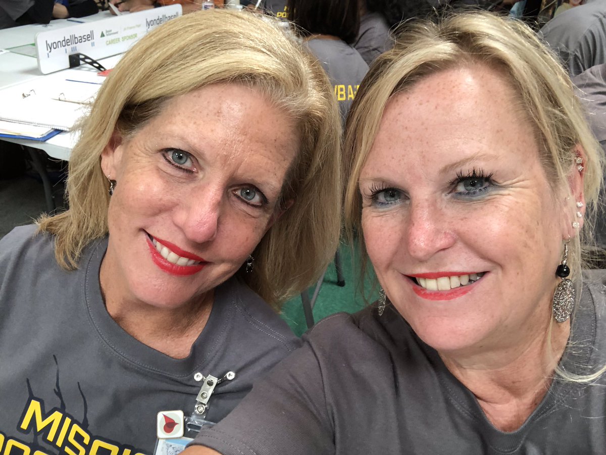 evalyn_manahan's tweet photo. Continued training at JA BizTown!!
@YgbInt @ybmath https://t.co/w6XPp4niAQ