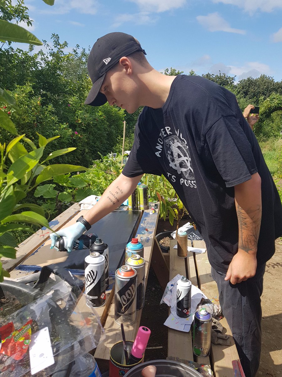 MaskLucky's tweet photo. #GraffitiArtist #Sponge
working w us #demostrating #NationCitizenService #15To17YearsOld @NCS #NCS
#jackmaniva #MaskLucky @ahimsaallotment @interfaithvegan & #LuckyMaskProductions #FilmStill #annmarieconlon @NCSYES
@NCSTheChallenge #NCSYES #NCSTheChallenge
#FemaleFilmmakerFriday https://t.co/lbcdzZShUM