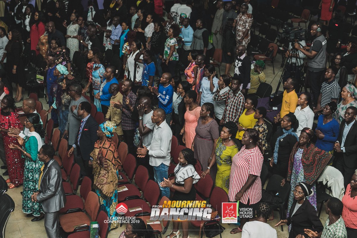tremvh's tweet photo. If you run before time, you can crash your destiny. There is always a timing for every child of God, for He makes all things beautiful in his own time. Message by Rev. Chido Onuoha

#LEConference2019 #TREMVHLEC

Join us live via facebook click this link

https://t.co/1P9WygYvPA https://t.co/K3fqZfI7oK