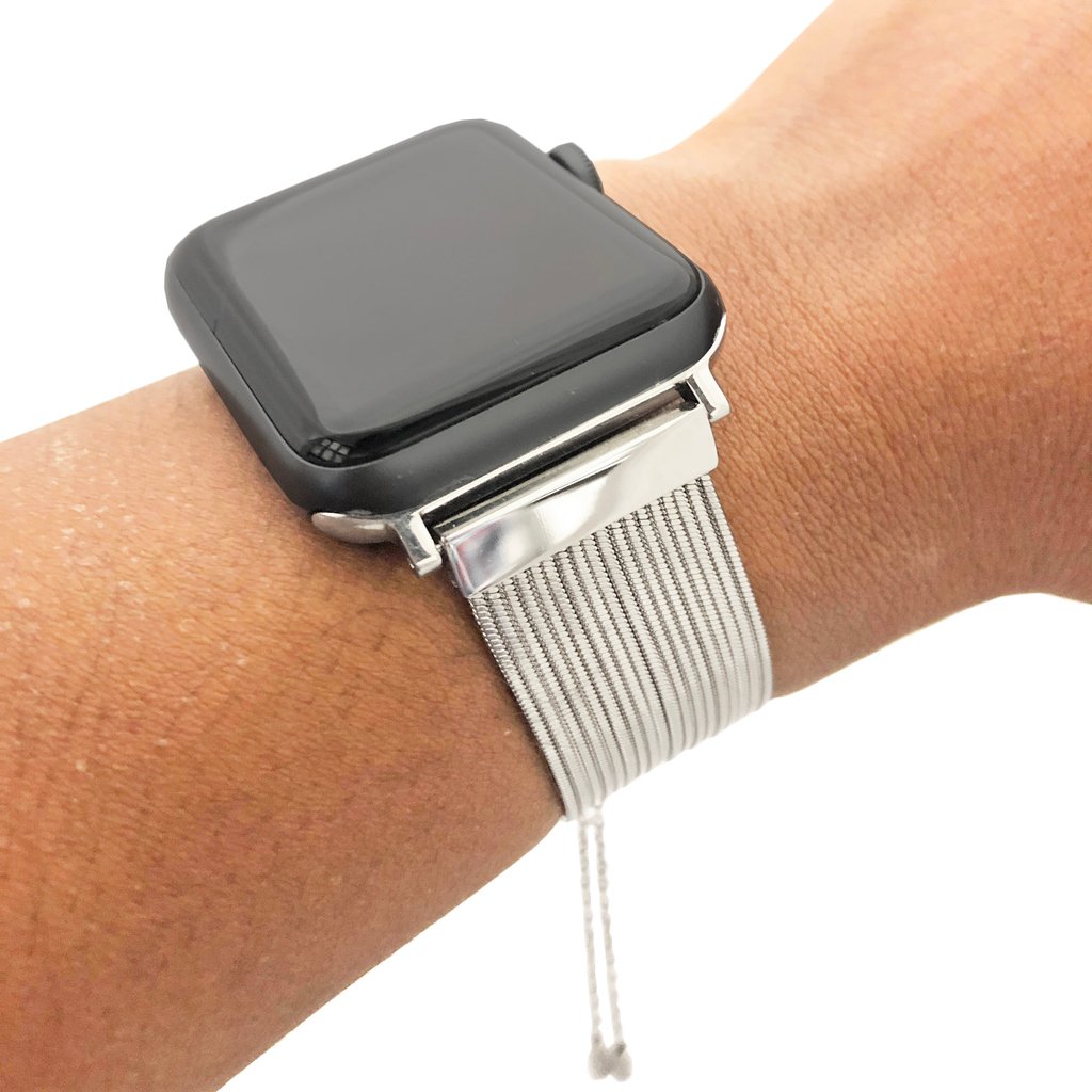 FunktionalWear's tweet photo. We have #AppleWatch Bands! Whether you love leather, silver, or rhinestones, Funktional Wearables offers chic @Apple Watch Bands that are fashionable and affordable. https://t.co/qe2sdgiUR3 https://t.co/7RjE0gnYe7
