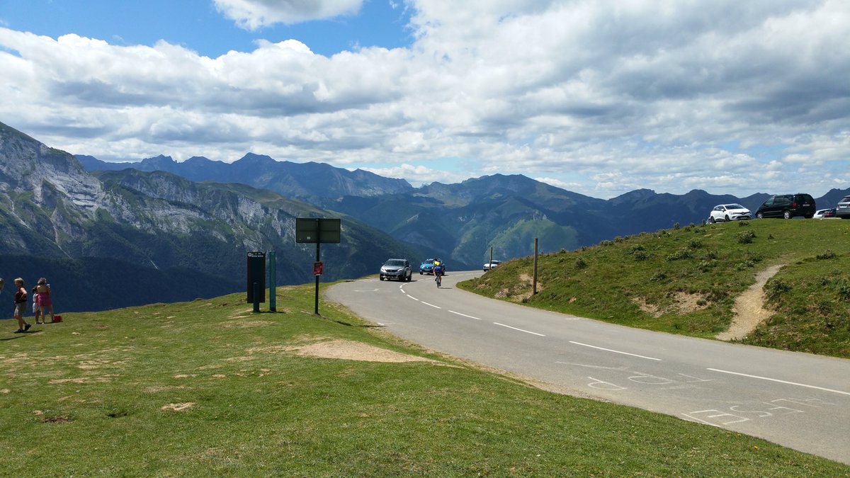 ChrisArmishaw's tweet photo. Col d'Aubisque 1709m early afternoon, heading east towards the Soulor, 35 degrees in the valley! https://t.co/Kcrc6v1ygj