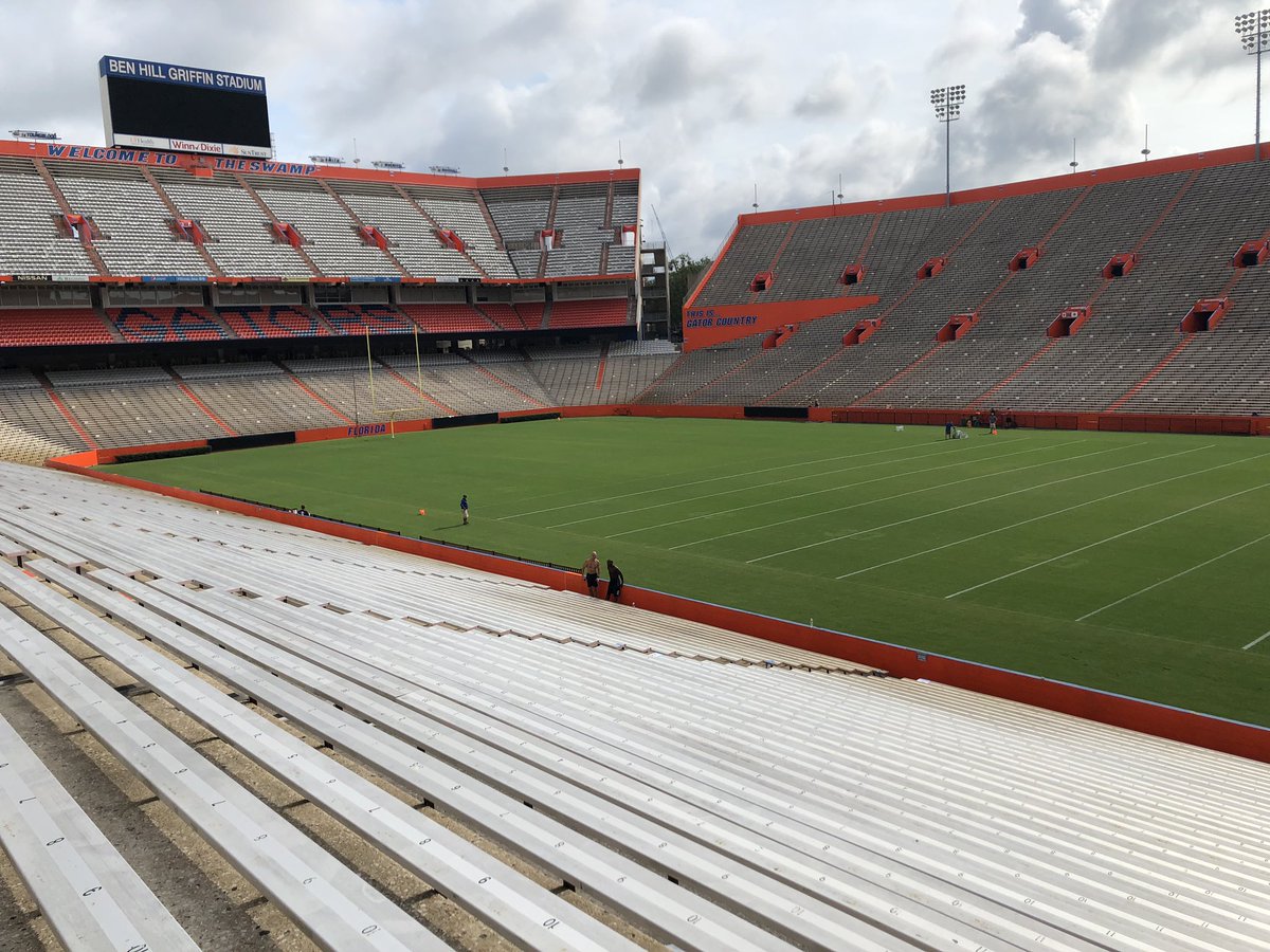 ScottSmithFOX13's tweet photo. Itโs Day 4 of the #CollegeCaravan and today weโre at The Swamp -more with Dan Mullen, Feleipe Franks & the great @SteveSpurrierUF! See you at 5 & 6 on @FOX13News https://t.co/24ongLyNRI