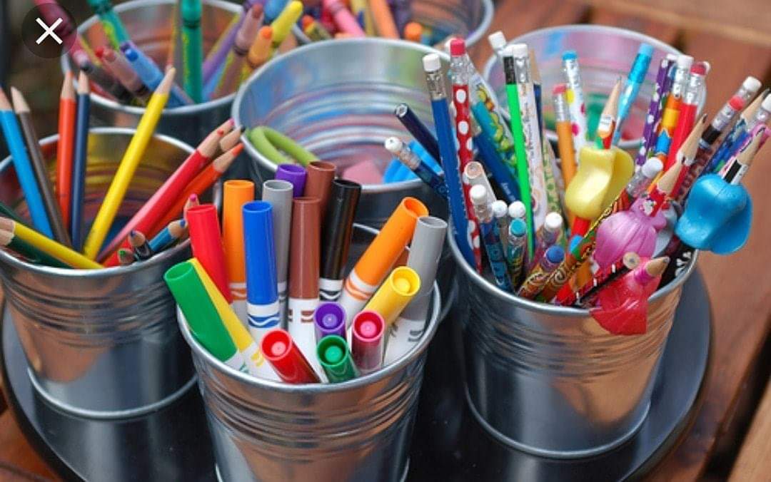 FREE arts and crafts tomorrow 10am-12pm! Come and let your creativity loose...you could even bring a child if you want to 😂
#notjustforkids #barnsleyisbrill #Yorkshire #ATSocialmedia