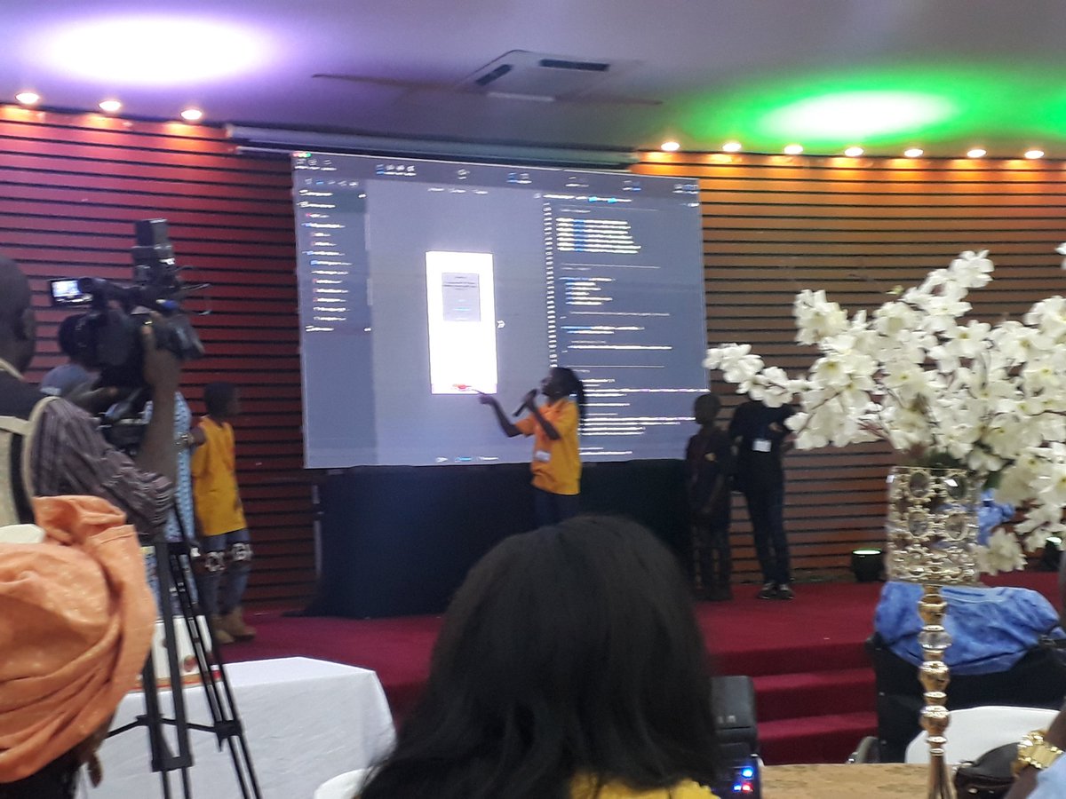 IsiomaUtomi's tweet photo. Award ceremony celebrating young minds. Great job @DigitalPeers teachers, students and volunteers #digitest2019 https://t.co/jSnLYp1Mqf