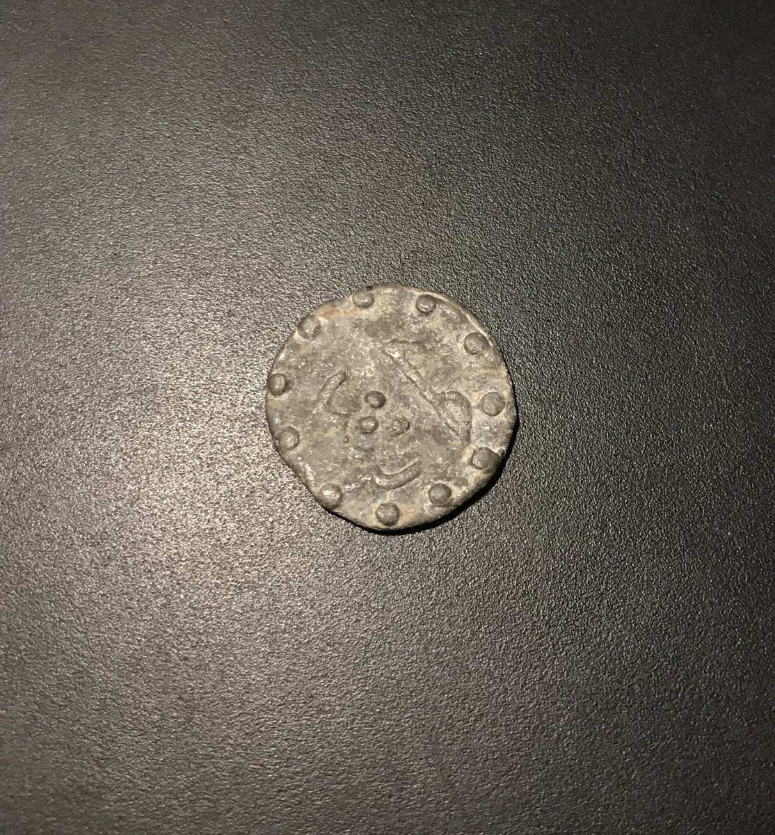 LittleJohn_RC's tweet photo. 16/17th Century Lead Coin possibly of Pegu and Tenasserim 🤔 #Pegu #Tenasserim #LeadCoin https://t.co/O97pcTBz8p