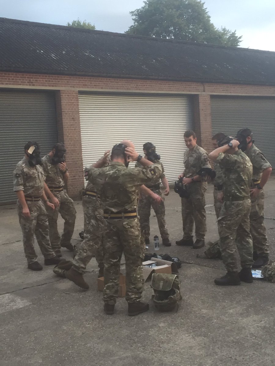 ✅📝Assessment Centre Prep;⏱Team Tasks 🚧🧵🧺 ➕Weapon trg <a href="/ACoy4PWRR/">A Coy, The Farnham Tigers</a> Candidates &amp; Recruits last night, MATT4 (CBRN) 😷 for Trained soldiers.Just another ATTRACTIVE reason WHY 1️⃣8️⃣-5️⃣0️⃣ men &amp; women are joining <a href="/4PWRRTigers/">4 PWRR Tigers</a> ▶️<a href="/4PWRR_A_Coy_Rec/">4PWRR A-COY RECRUITER</a> 🔛Insta for 🔥stories #RecruitingNow