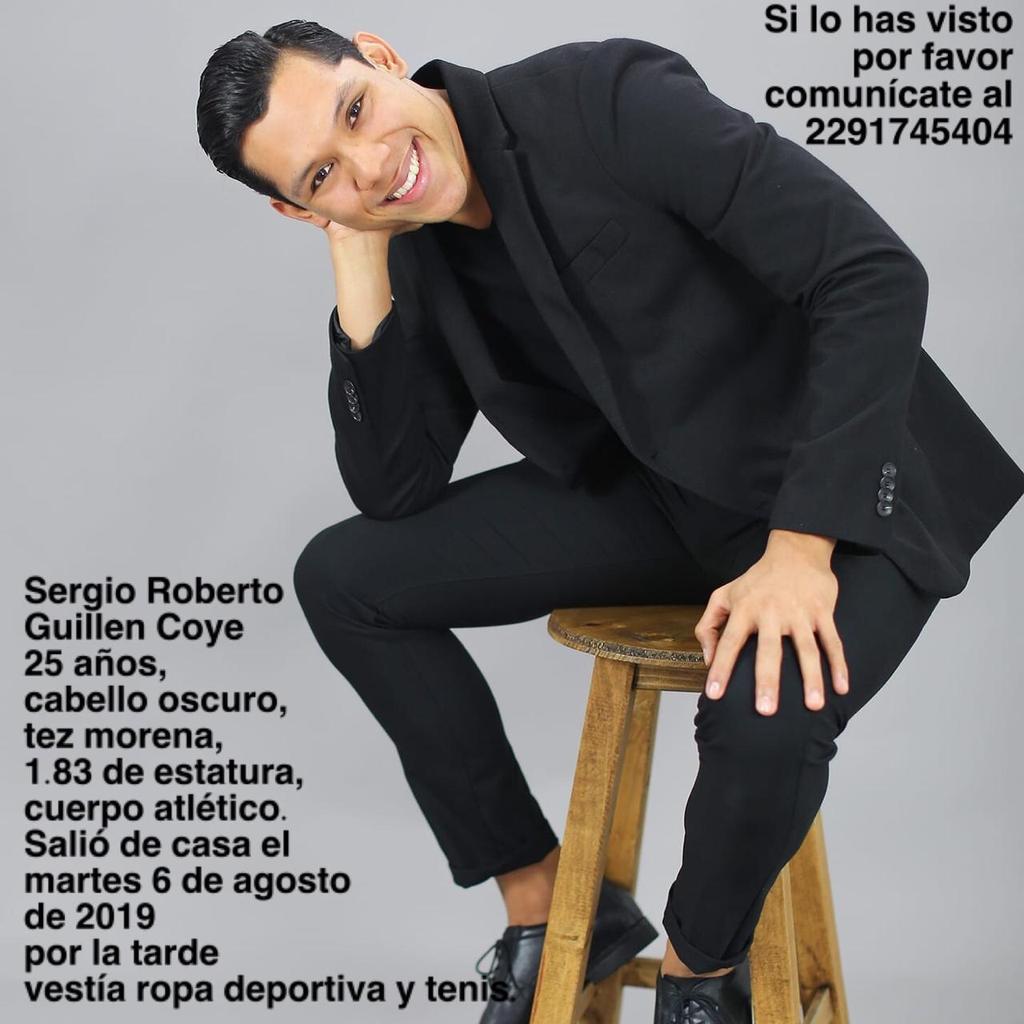 ElMercurioVer's tweet photo. Familiares y Amistades le buscan: le encanta cantar, bailar, daba clases de yoga y es un buen muchacho, refieren. Si tienen información por favor ayuden. No llamen haciendo bromas o dando datos falsos: hoy por él, mañana por nosotros o un ser querido. @FGE_Veracruz https://t.co/FCPY7G4YsP