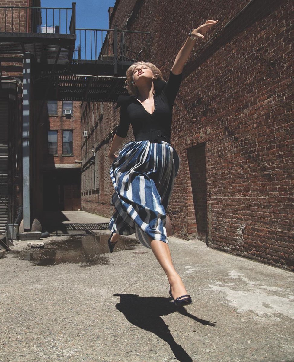 taylorswift13's tweet image. 💘